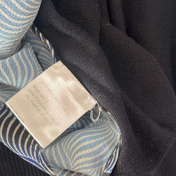 AKRIS Punto Crew Neck Mixed Media Long Sleeve Sweater Top, size 12 - Picture 12 of 13